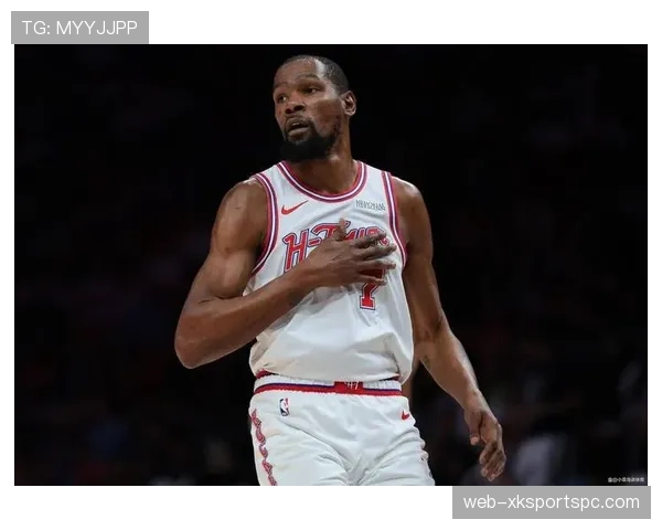 杜兰特无球效率提升，拉开空间能力改变太阳进攻结构